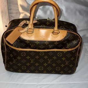 Louis Vuitton Deauville